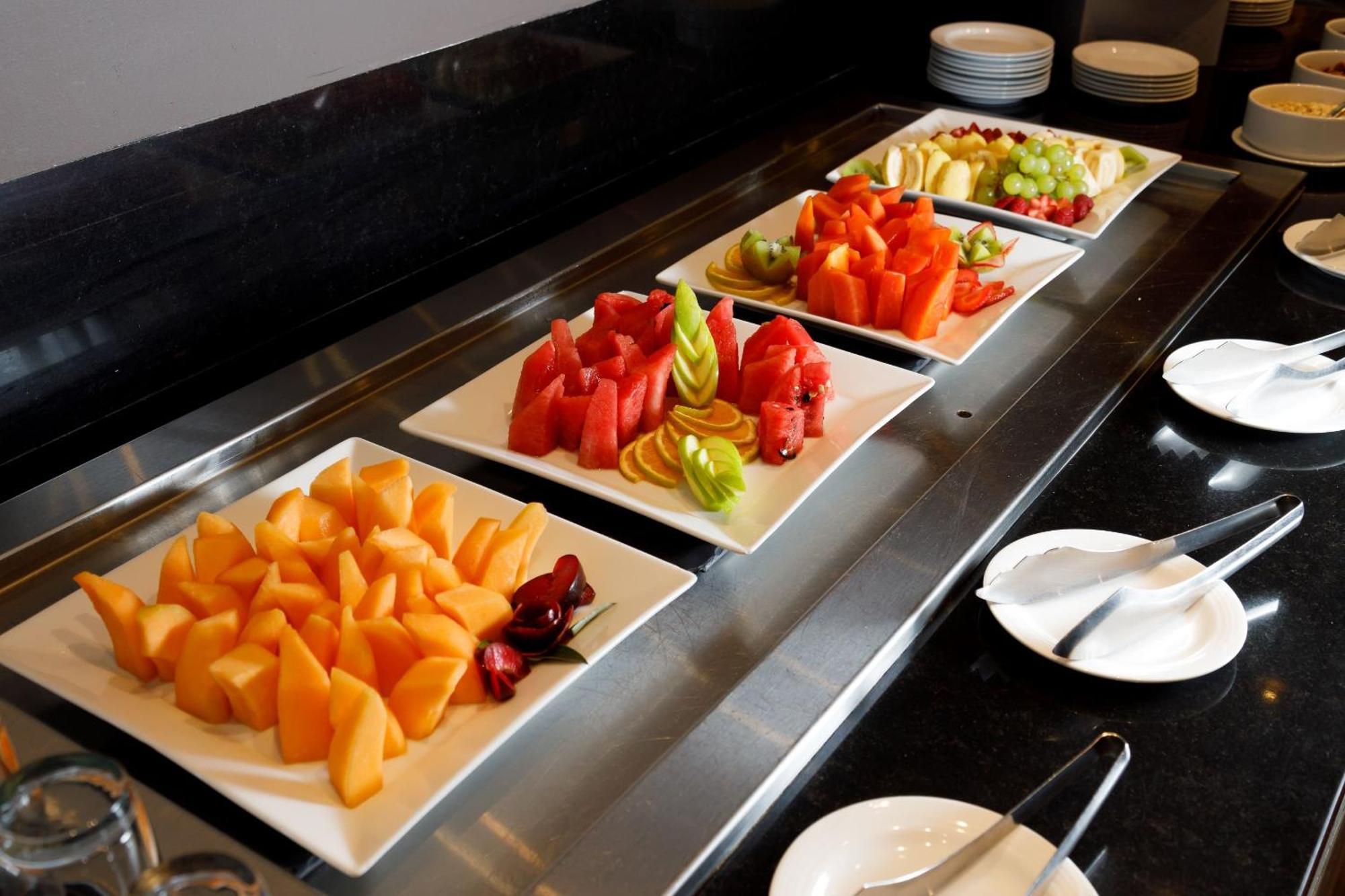 Hotel Camino Real Pedregal Mexico Exteriér fotografie Fruit salad